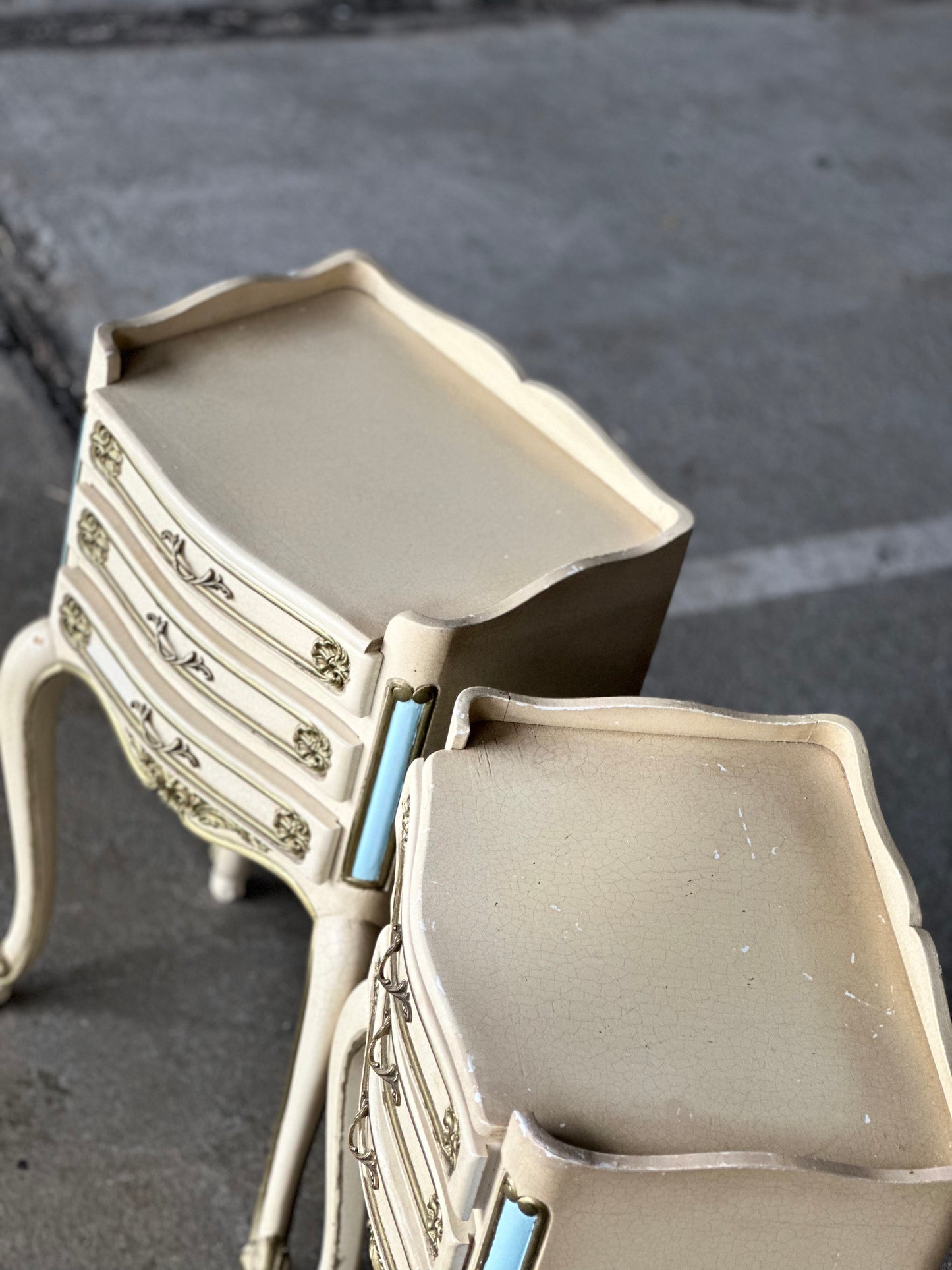 Komplet szafeczek nocnych w stylu ludwikowskim | Francja, XX w.