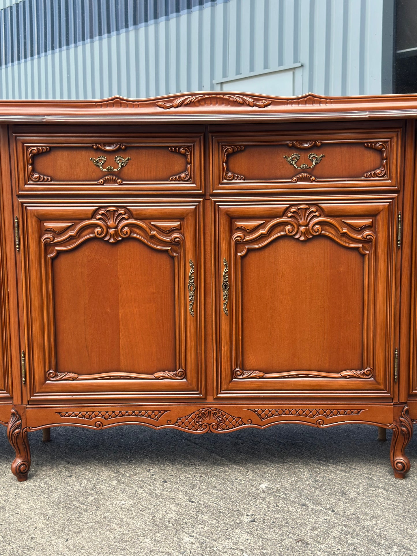 Bufet w stylu ludwikowskim z lustrem | Francja, 1980r.