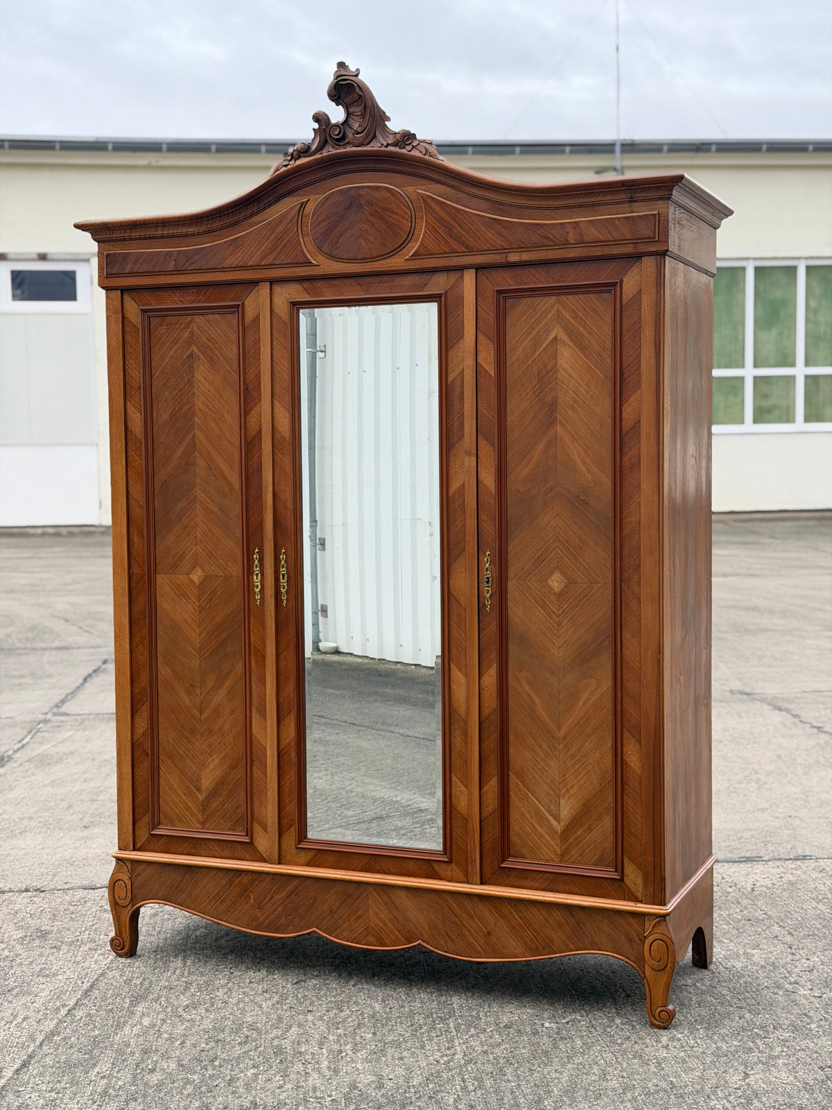 Antyczna Francuska Szafa Ludwik XV | Trzydrzwiowa z Lustrem | Fornirowana Armoire