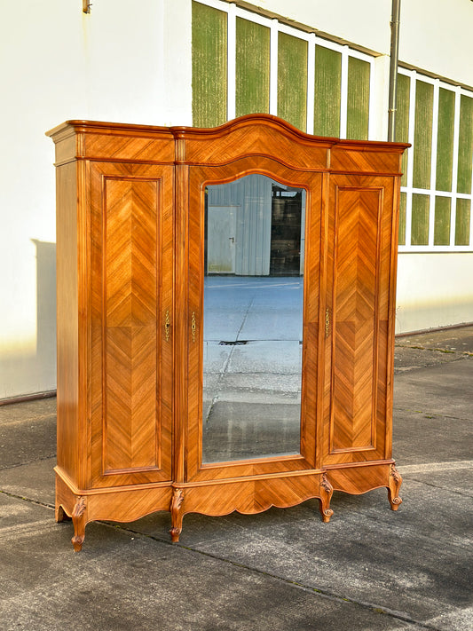 Szafa w stylu ludwikowskim, 3 drzwiowa | Francja, XX w.