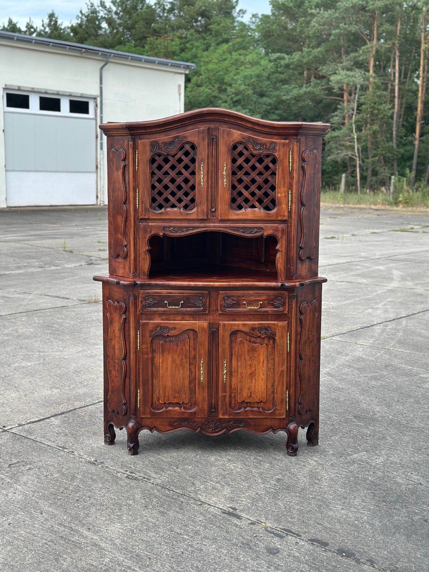 Kredens narożny w stylu ludwikowskim | Francja XX w.