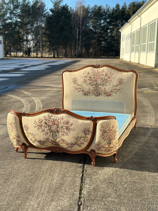 Łóżko tapicerowane w stylu ludwikowskim | Francja, XX w.