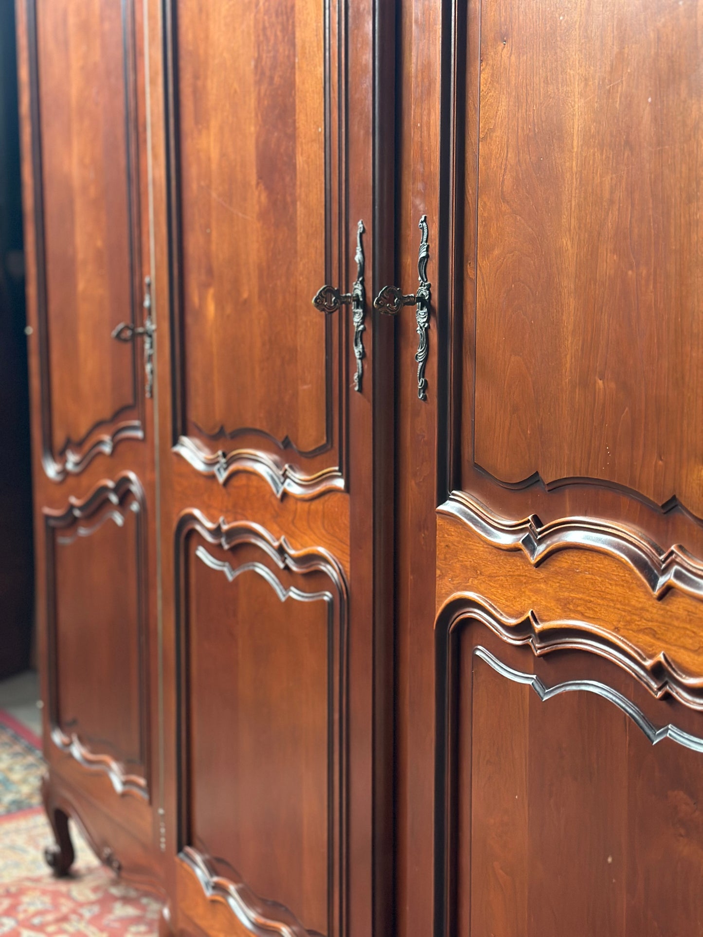 Szafa czterodrzwiowa w stylu ludwikowskim | Francja, XX w.