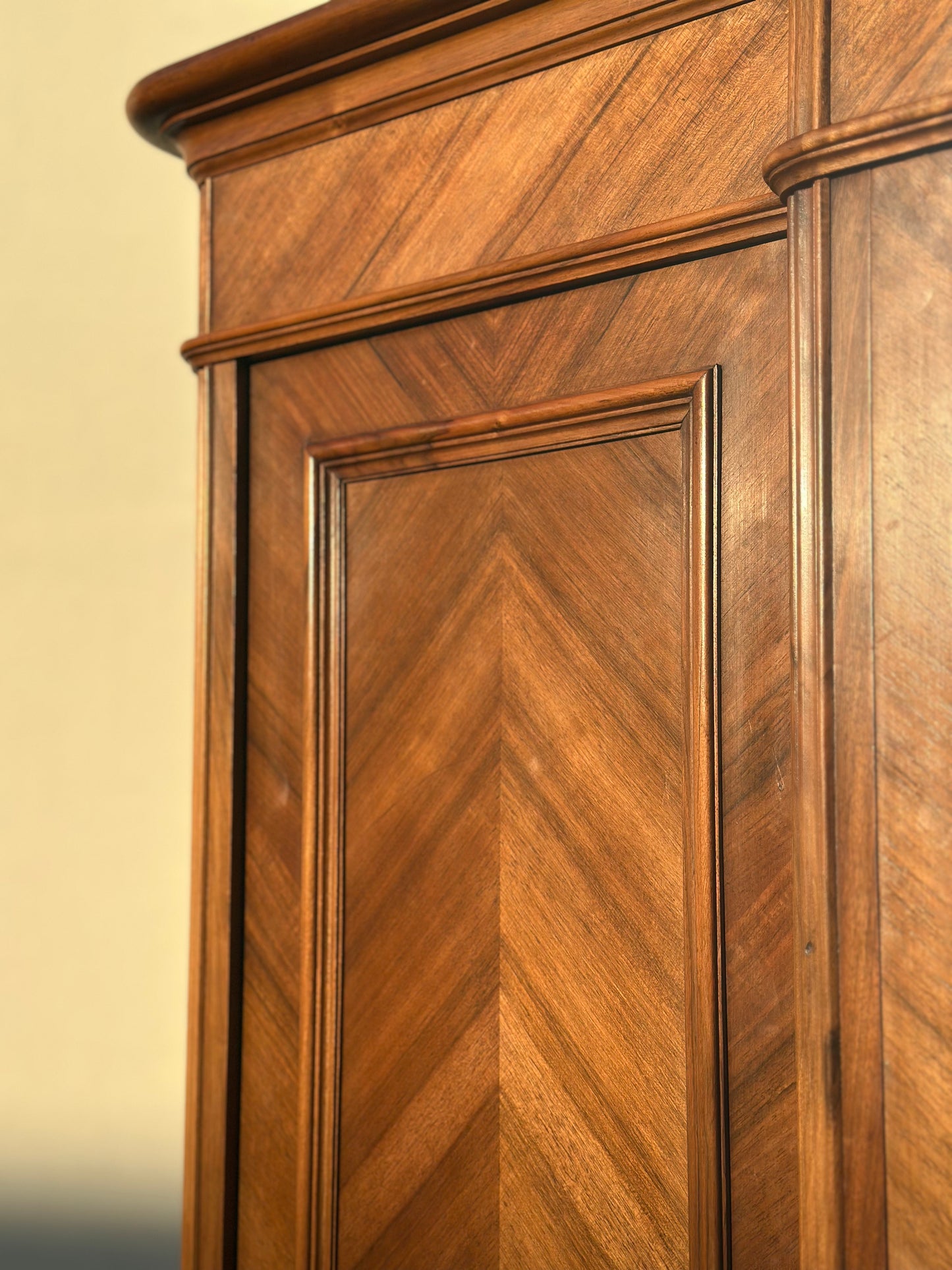 Szafa w stylu ludwikowskim, 3 drzwiowa | Francja, XX w.