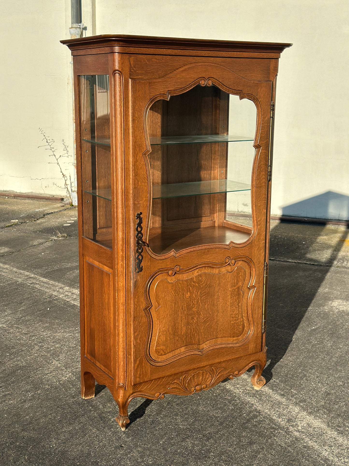 Witryna w stylu ludwikowskim z pojedynczymi drzwiami | Francja, XX w.