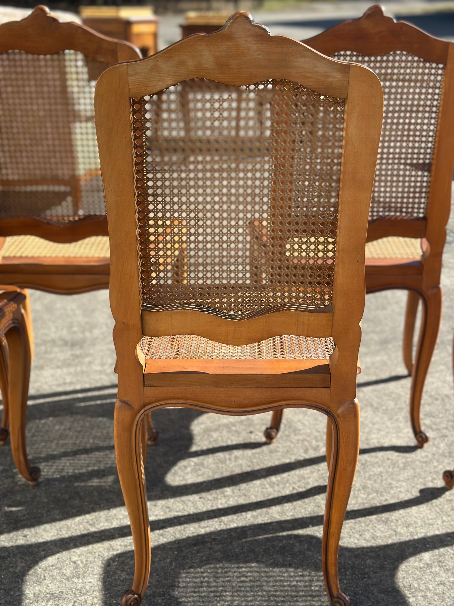 Zestaw 5 krzeseł ludwikowskich z plecionką wiedeńską – naturalny rattan