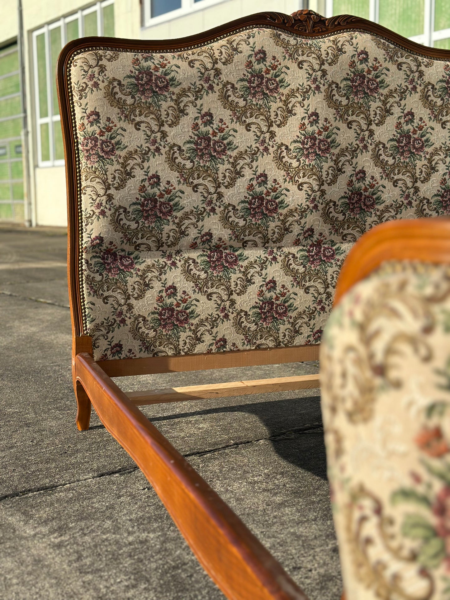 Łóżko tapicerowane w stylu ludwikowskim | Francja, XX w.