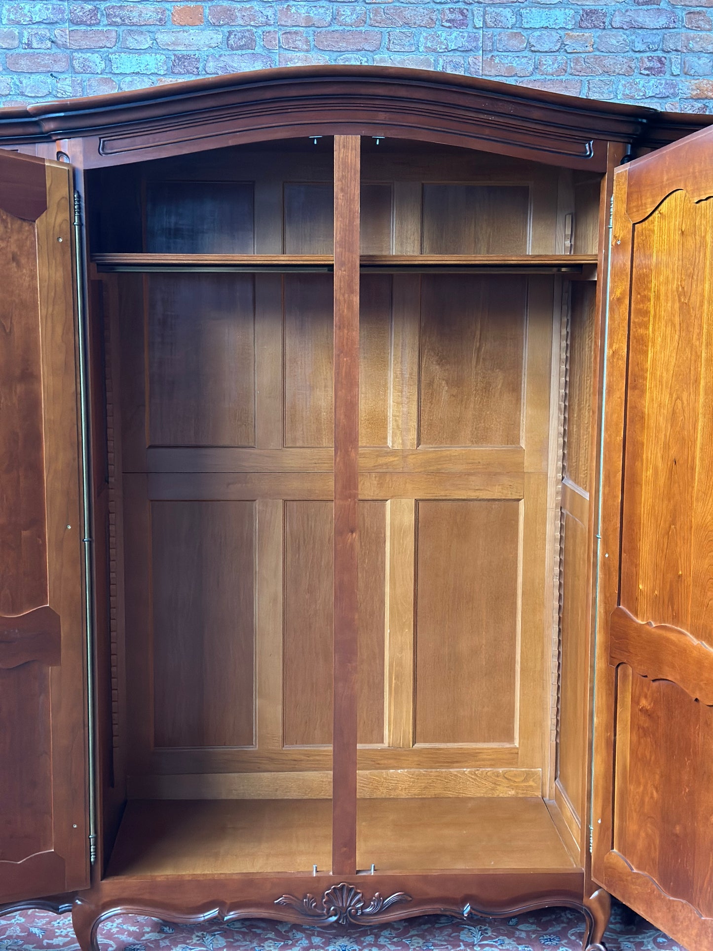 Szafa czterodrzwiowa w stylu ludwikowskim | Francja, XX w.