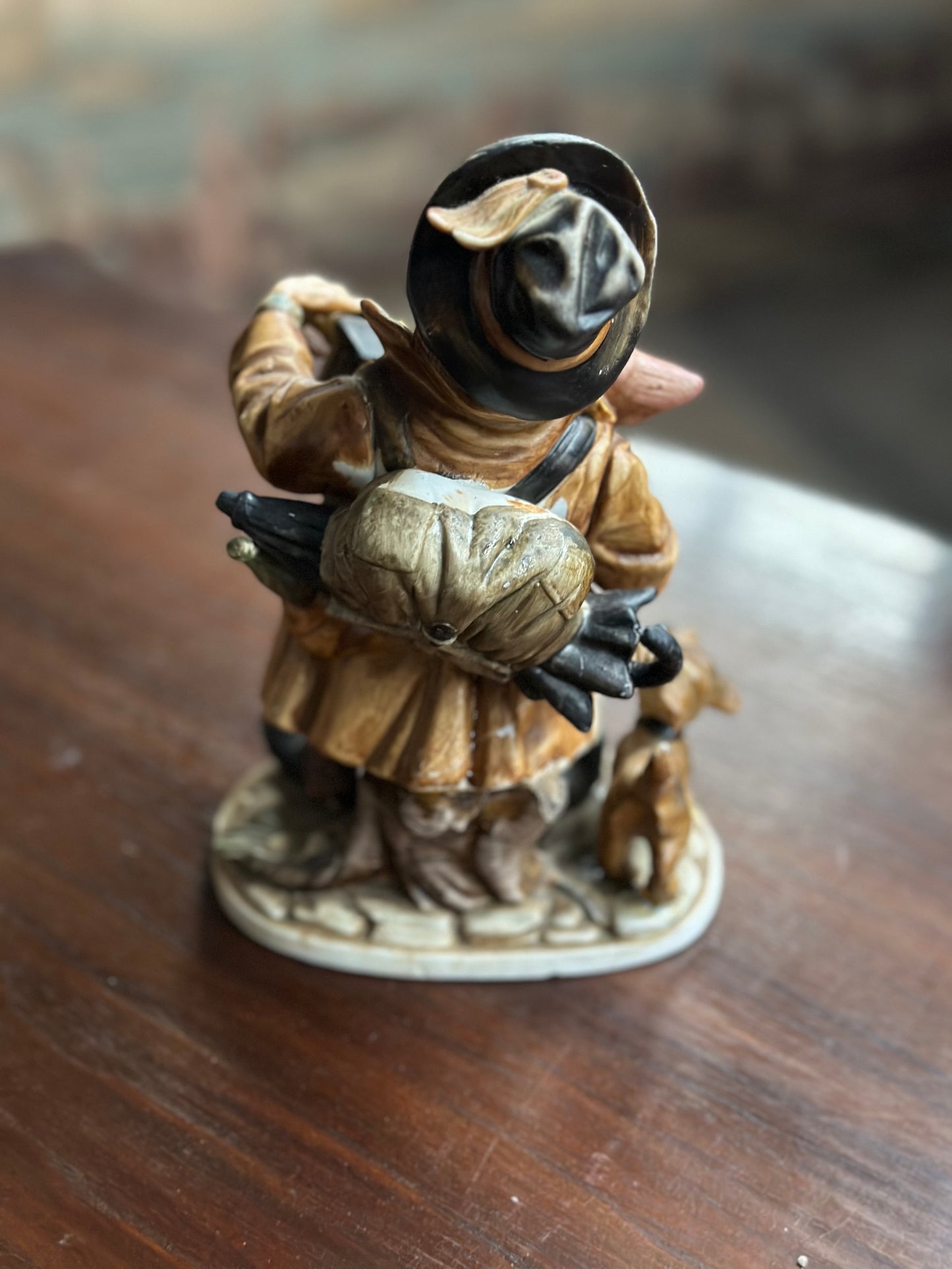 Figurka Vintage "Paryski Akordeonista" - Kolekcjonerska Ceramika Z Francji