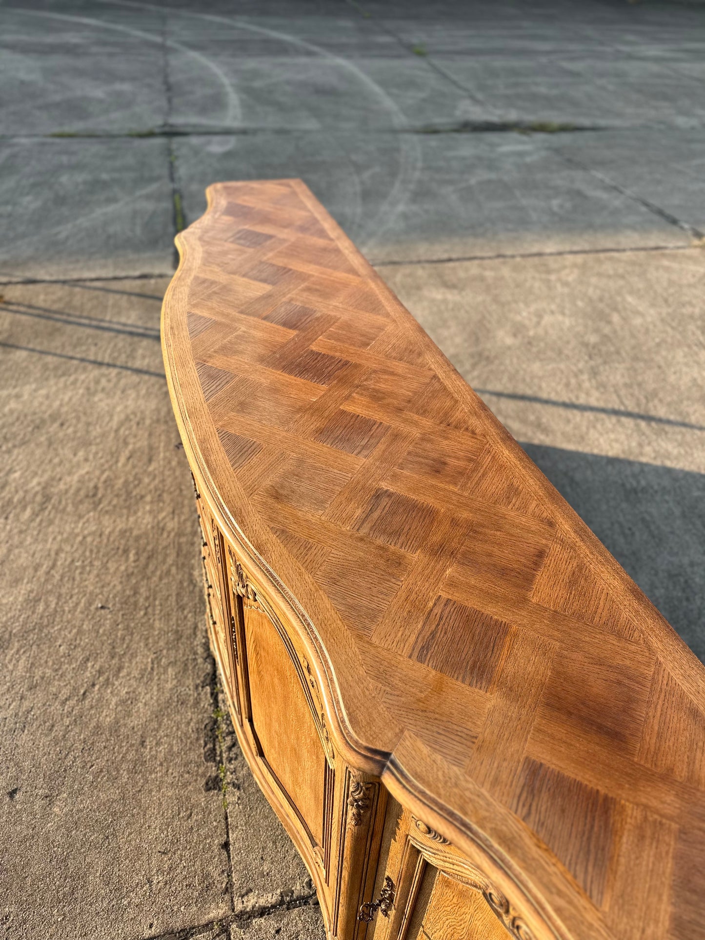 Bufet w stylu ludwikowskim | Francja, XX w.