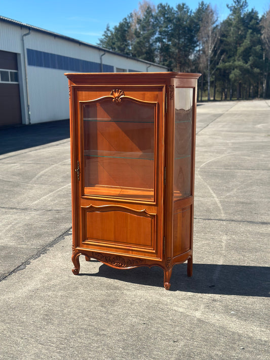 Antyczna witryna przeszklona z motywem muszli | styl Ludwika XV, szklane półki, vintage