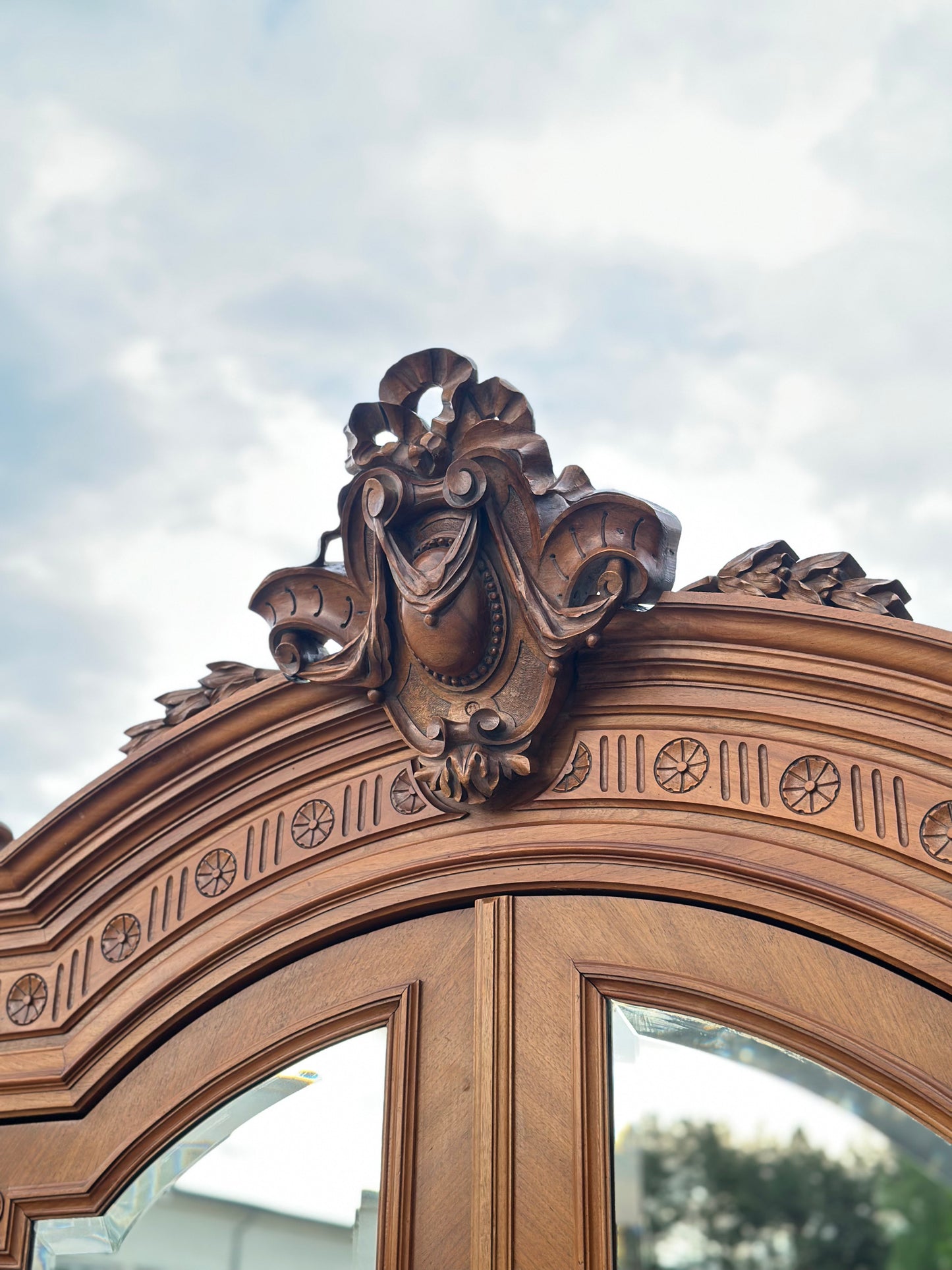 Czterodrzwiowa szafa eklektyczna | Francja, XX w.