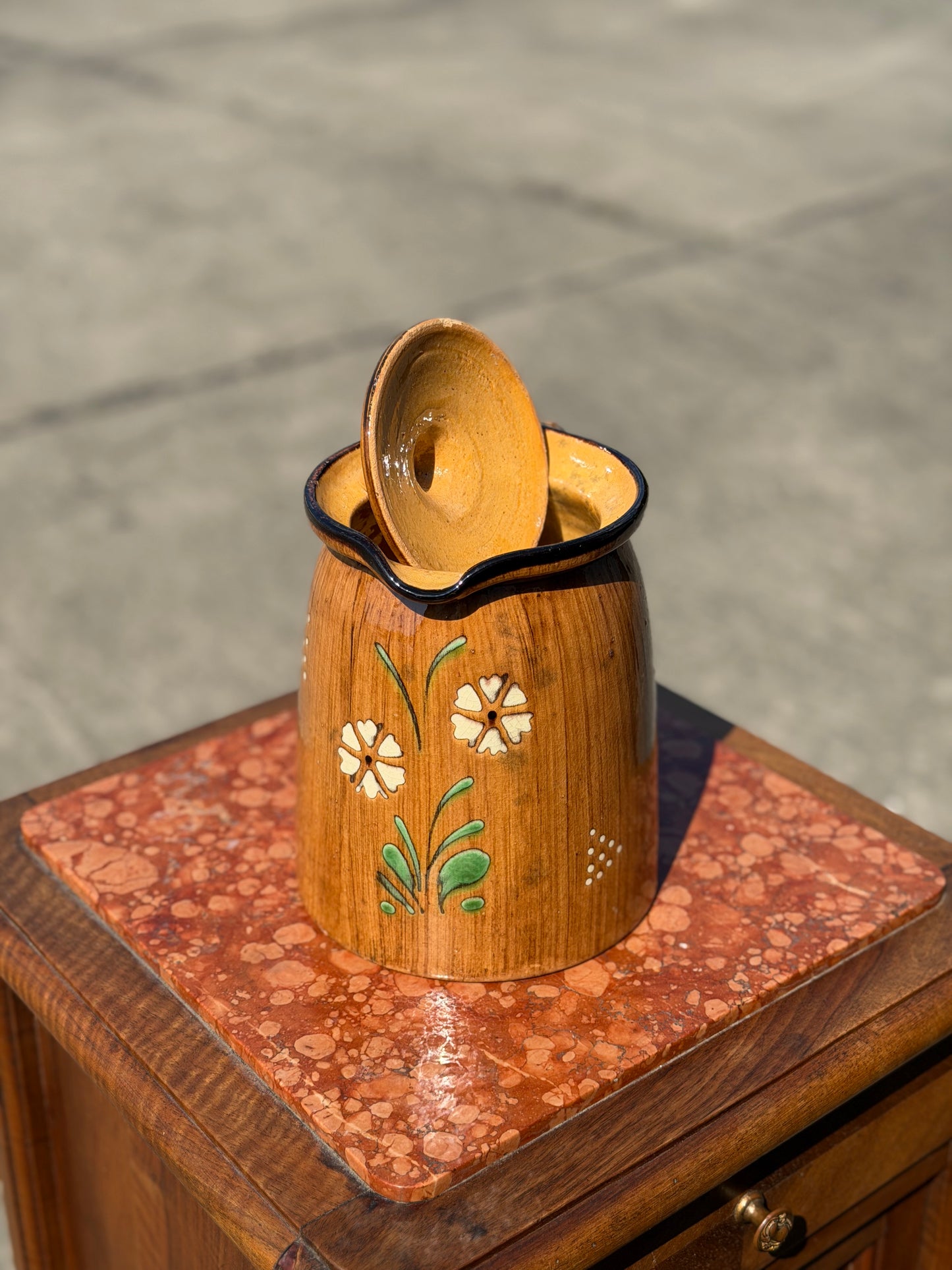 Ceramiczny Pojemnik z Pokrywką Vintage – Motyw Kwiatowy, Francja