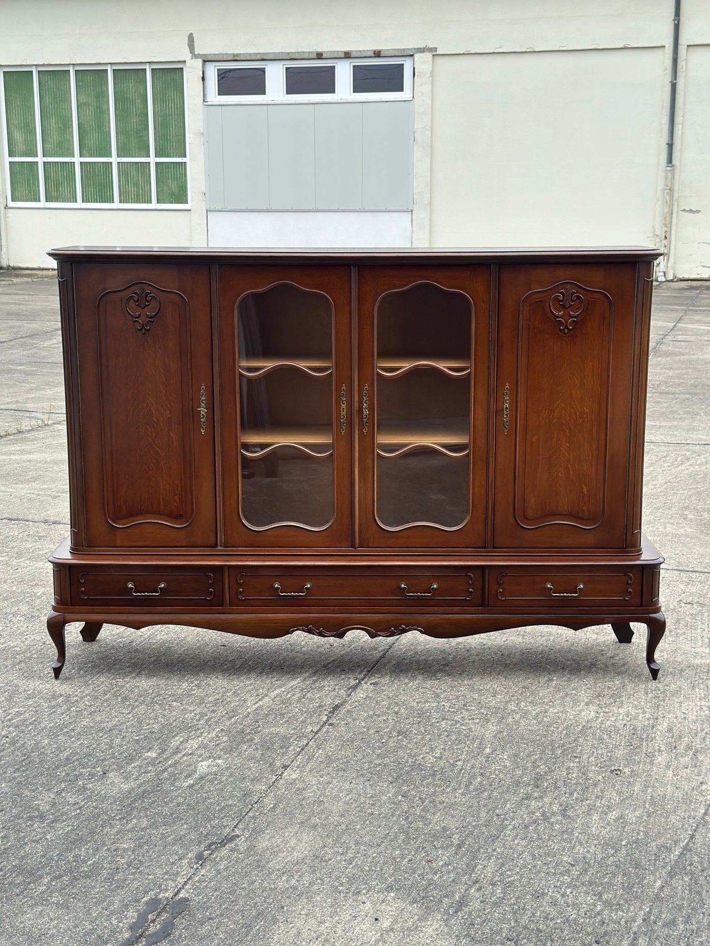 Biblioteka w stylu ludwikowskim